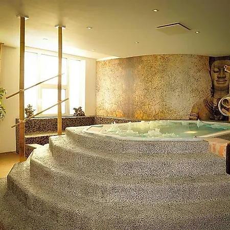 & Wellness Royal Astrid Hotel 3*