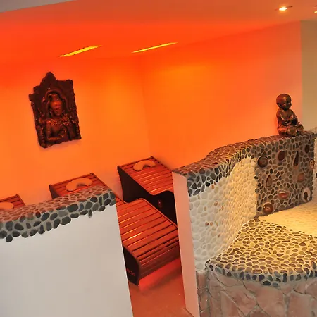 & Wellness Royal Astrid 3*